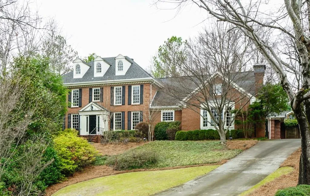 5665 Errol Place, Atlanta, Georgia 30327, 4 Bedrooms Bedrooms, ,5 BathroomsBathrooms,Residential,Sold,5665 Errol Place,5795065