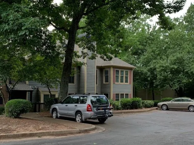 811 Abingdon Way, Atlanta, Georgia 30328, 1 Bedroom Bedrooms, ,1 BathroomBathrooms,Residential,Sold,811 Abingdon Way,6887862