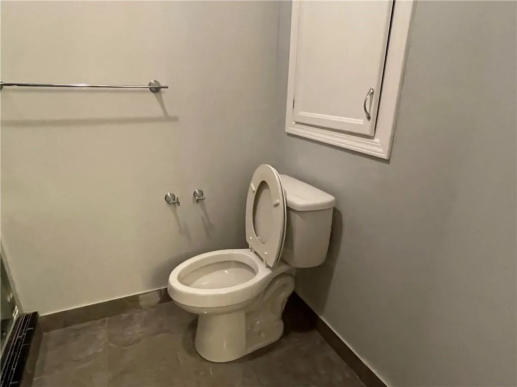 811 Abingdon Way, Atlanta, Georgia 30328, 1 Bedroom Bedrooms, ,1 BathroomBathrooms,Residential,Sold,811 Abingdon Way,6887862