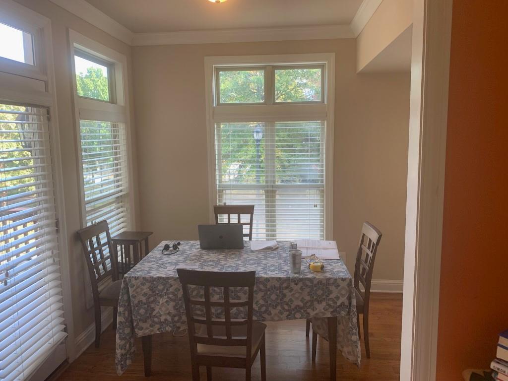7805 Glisten Avenue, Sandy Springs, Georgia 30328, 3 Bedrooms Bedrooms, ,3 BathroomsBathrooms,Residential,Sold,7805 Glisten Avenue,7294508