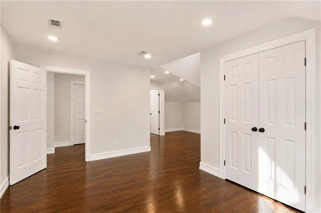 1330 W Wesley Road Nw, Atlanta, Georgia 30327, 6 Bedrooms Bedrooms, 0 ,6 BathroomsBathrooms,Residential,For Sale,1330 W Wesley Road Nw,7818983
