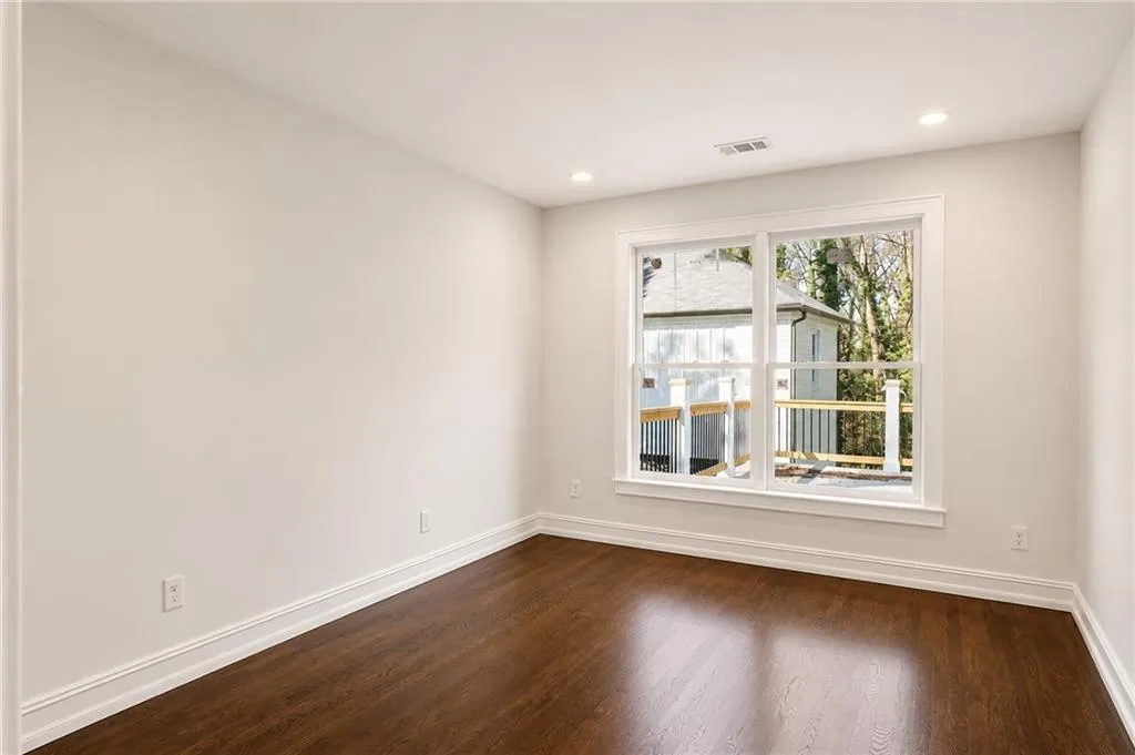 1330 W Wesley Road Nw, Atlanta, Georgia 30327, 6 Bedrooms Bedrooms, 0 ,6 BathroomsBathrooms,Residential,For Sale,1330 W Wesley Road Nw,7818983