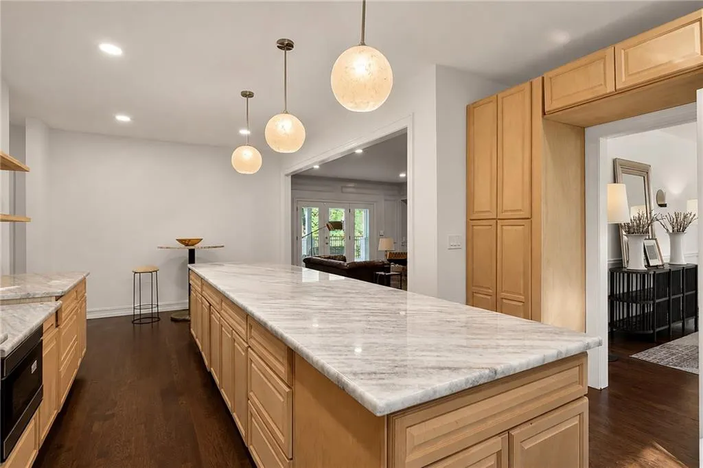 1330 W Wesley Road Nw, Atlanta, Georgia 30327, 6 Bedrooms Bedrooms, 0 ,6 BathroomsBathrooms,Residential,For Sale,1330 W Wesley Road Nw,7818983
