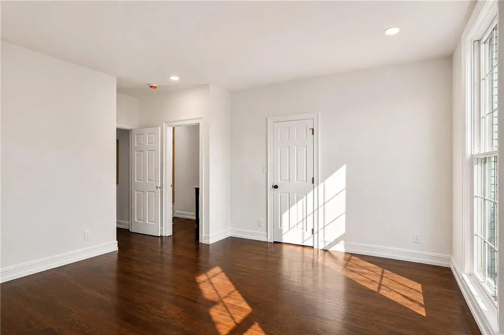 1330 W Wesley Road Nw, Atlanta, Georgia 30327, 6 Bedrooms Bedrooms, 0 ,6 BathroomsBathrooms,Residential,For Sale,1330 W Wesley Road Nw,7818983