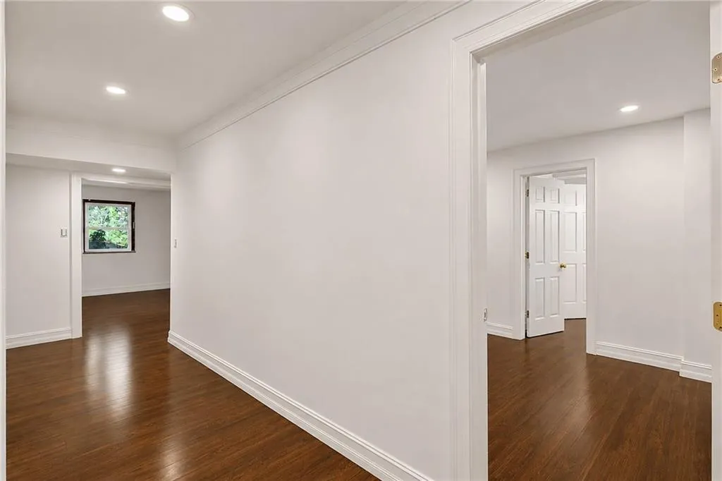 1330 W Wesley Road Nw, Atlanta, Georgia 30327, 6 Bedrooms Bedrooms, 0 ,6 BathroomsBathrooms,Residential,For Sale,1330 W Wesley Road Nw,7818983