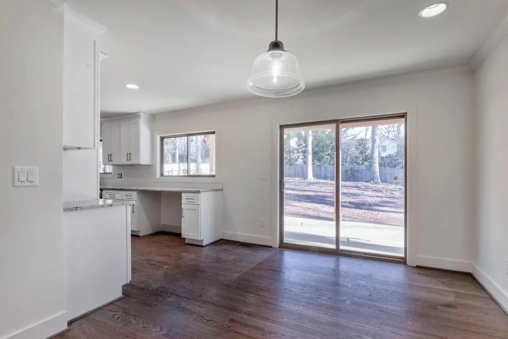 1040 Pitts Road, Sandy Springs, Georgia 30350, 3 Bedrooms Bedrooms, ,2 BathroomsBathrooms,Residential,Sold,1040 Pitts Road,6656316