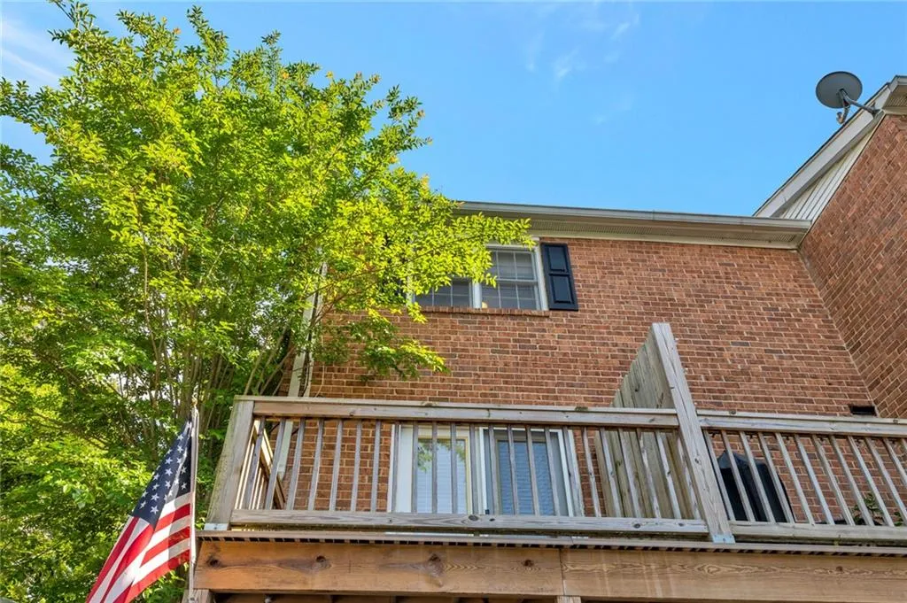 6520 Roswell Road Ne Unit 29, Sandy Springs, Georgia 30328, 2 Bedrooms Bedrooms, ,1 BathroomBathrooms,Residential,Sold,6520 Roswell Road Ne Unit 29,6884670