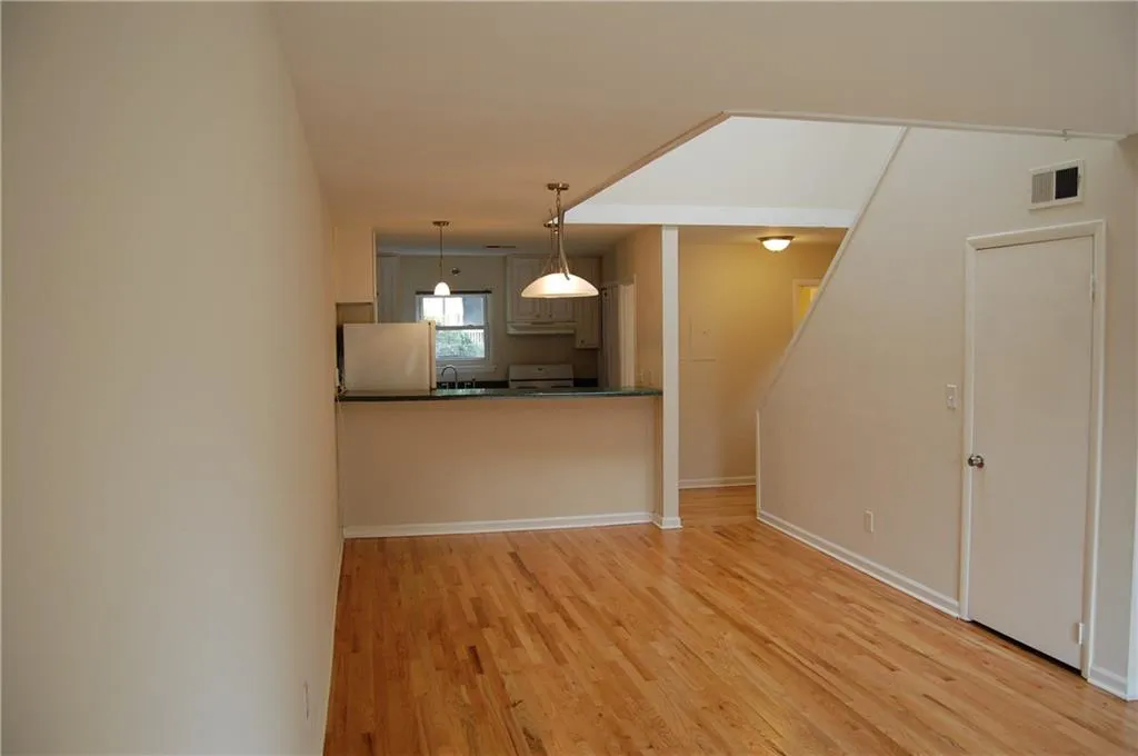 346 Carpenter Drive Unit 36, Atlanta, Georgia 30328, 2 Bedrooms Bedrooms, ,1 BathroomBathrooms,Residential,Sold,346 Carpenter Drive Unit 36,5900820