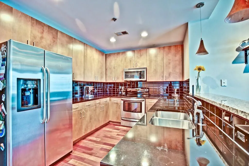950 W Peachtree Street Nw Unit 1001, Atlanta, Georgia 30309, 2 Bedrooms Bedrooms, ,2 BathroomsBathrooms,Residential,Sold,950 W Peachtree Street Nw Unit 1001,5741337