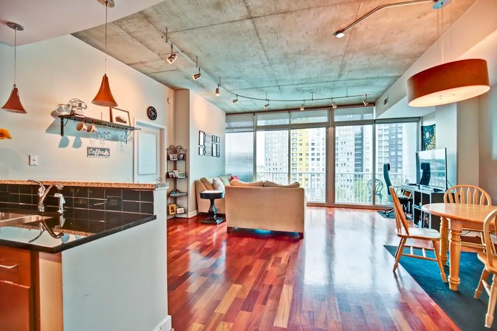 950 W Peachtree Street Nw Unit 1001, Atlanta, Georgia 30309, 2 Bedrooms Bedrooms, ,2 BathroomsBathrooms,Residential,Sold,950 W Peachtree Street Nw Unit 1001,5741337