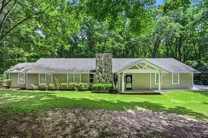 1351 Minix Road, Sharpsburg, Georgia 30277
