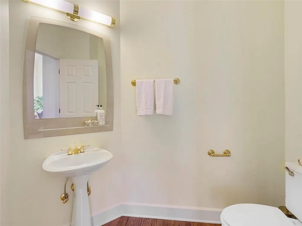 4555 Windsor Park Place, Sandy Springs, Georgia 30342, 4 Bedrooms Bedrooms, ,4 BathroomsBathrooms,Residential,Sold,4555 Windsor Park Place,6901714