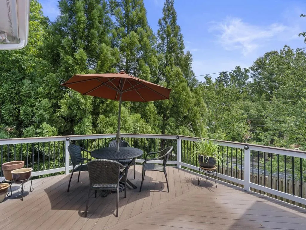 4555 Windsor Park Place, Sandy Springs, Georgia 30342, 4 Bedrooms Bedrooms, ,4 BathroomsBathrooms,Residential,Sold,4555 Windsor Park Place,6901714