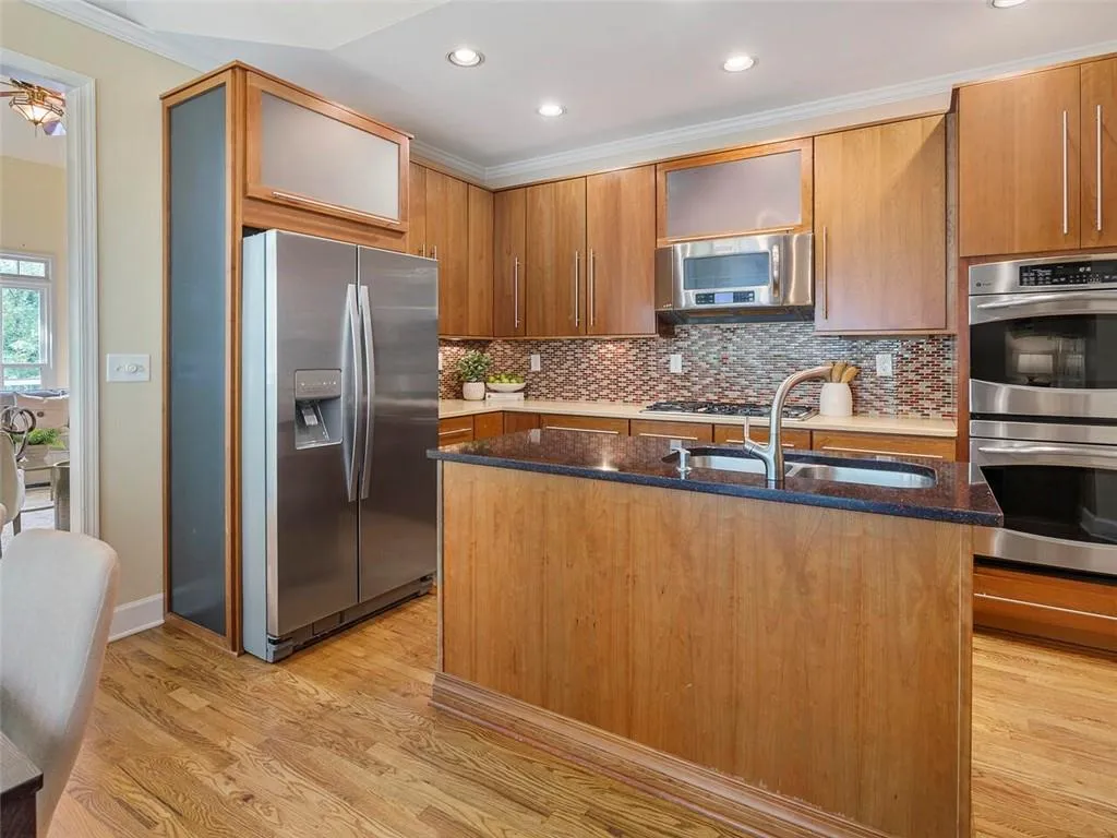 4555 Windsor Park Place, Sandy Springs, Georgia 30342, 4 Bedrooms Bedrooms, ,4 BathroomsBathrooms,Residential,Sold,4555 Windsor Park Place,6901714