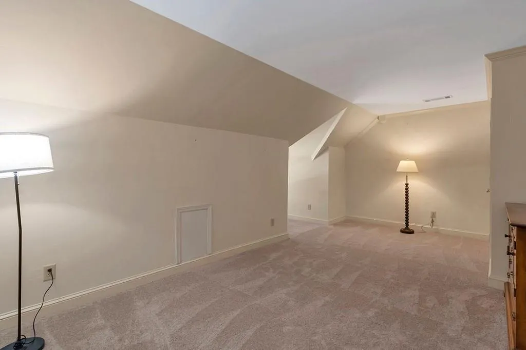 2200 Spalding Drive, Sandy Springs, Georgia 30350, 6 Bedrooms Bedrooms, ,3 BathroomsBathrooms,Residential,Sold,2200 Spalding Drive,7191107