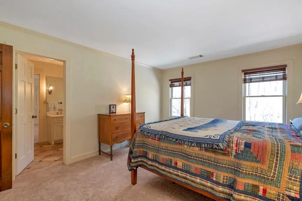 2200 Spalding Drive, Sandy Springs, Georgia 30350, 6 Bedrooms Bedrooms, ,3 BathroomsBathrooms,Residential,Sold,2200 Spalding Drive,7191107