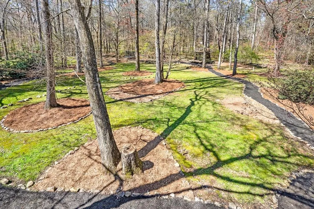 2200 Spalding Drive, Sandy Springs, Georgia 30350, 6 Bedrooms Bedrooms, ,3 BathroomsBathrooms,Residential,Sold,2200 Spalding Drive,7191107