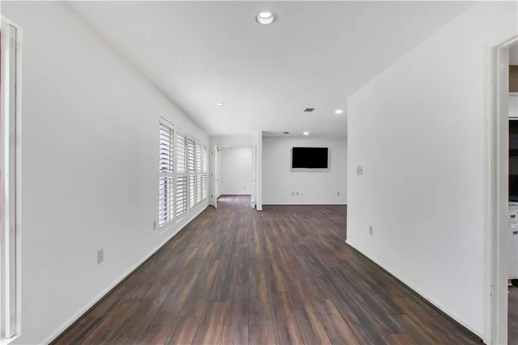 24214 Plantation Drive Ne, Atlanta, Georgia 30324, 2 Bedrooms Bedrooms, ,2 BathroomsBathrooms,Residential,For Sale,24214 Plantation Drive Ne,7622120