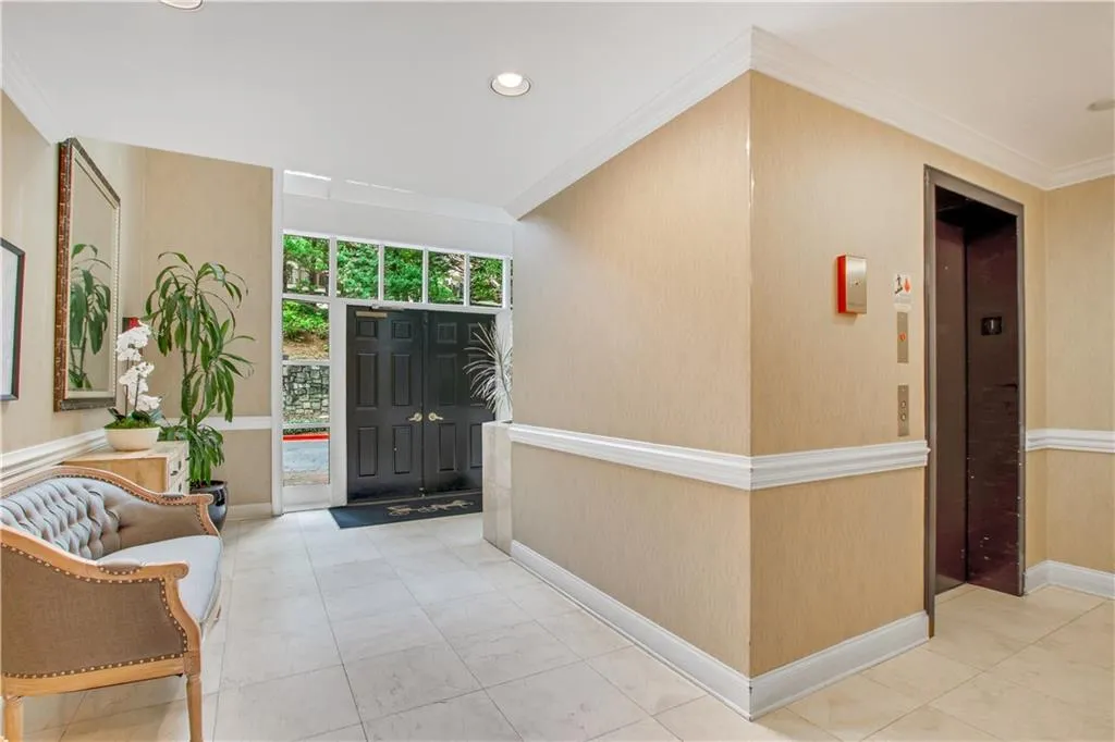 24214 Plantation Drive Ne, Atlanta, Georgia 30324, 2 Bedrooms Bedrooms, ,2 BathroomsBathrooms,Residential,For Sale,24214 Plantation Drive Ne,7622120