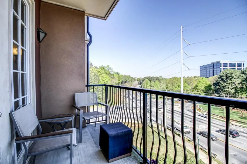 901 Abernathy Road N Unit 5260, Atlanta, Georgia 30328, 2 Bedrooms Bedrooms, ,2 BathroomsBathrooms,Residential,Sold,901 Abernathy Road N Unit 5260,5670973