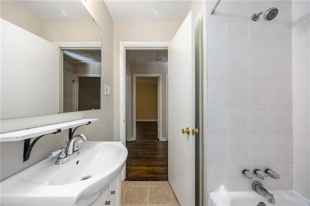main level full bath