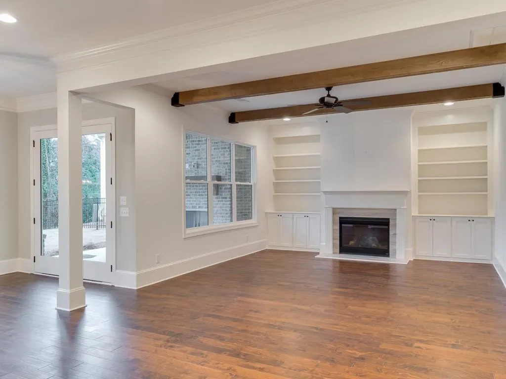 70 West Belle Isle Road, Sandy Springs, Georgia 30342, 5 Bedrooms Bedrooms, ,3 BathroomsBathrooms,Residential,Sold,70 West Belle Isle Road,6565170