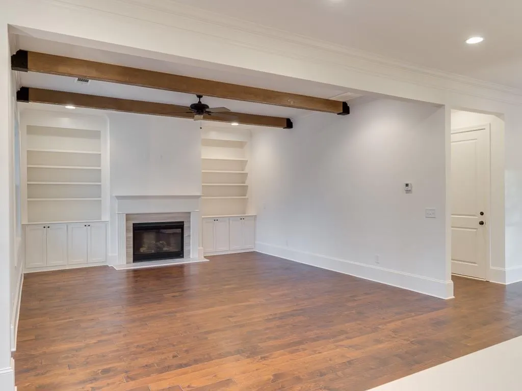 70 West Belle Isle Road, Sandy Springs, Georgia 30342, 5 Bedrooms Bedrooms, ,3 BathroomsBathrooms,Residential,Sold,70 West Belle Isle Road,6565170