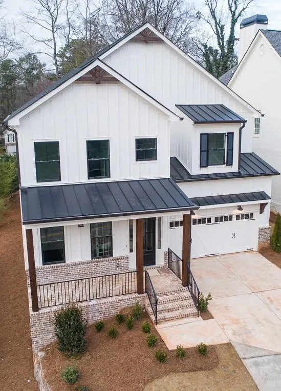 70 West Belle Isle Road, Sandy Springs, Georgia 30342, 5 Bedrooms Bedrooms, ,3 BathroomsBathrooms,Residential,Sold,70 West Belle Isle Road,6565170