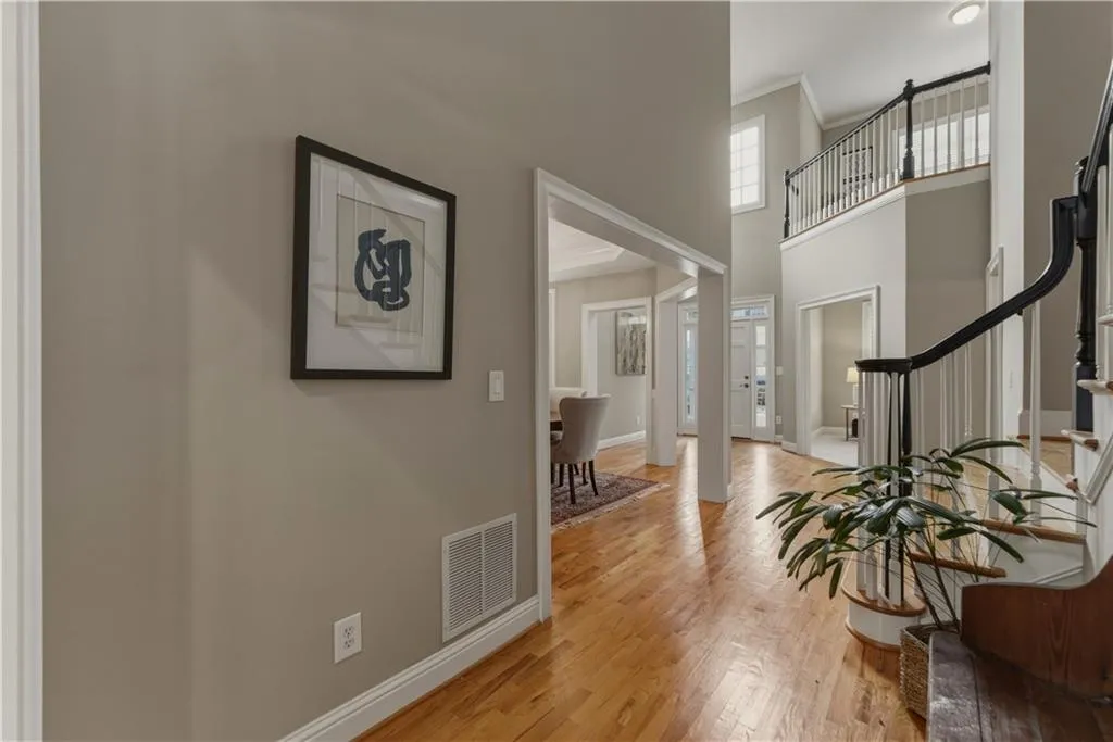 3212 Windsor Lake Drive Ne, Atlanta, Georgia 30319, 4 Bedrooms Bedrooms, 0 ,3 BathroomsBathrooms,Residential,Sold,3212 Windsor Lake Drive Ne,7732676