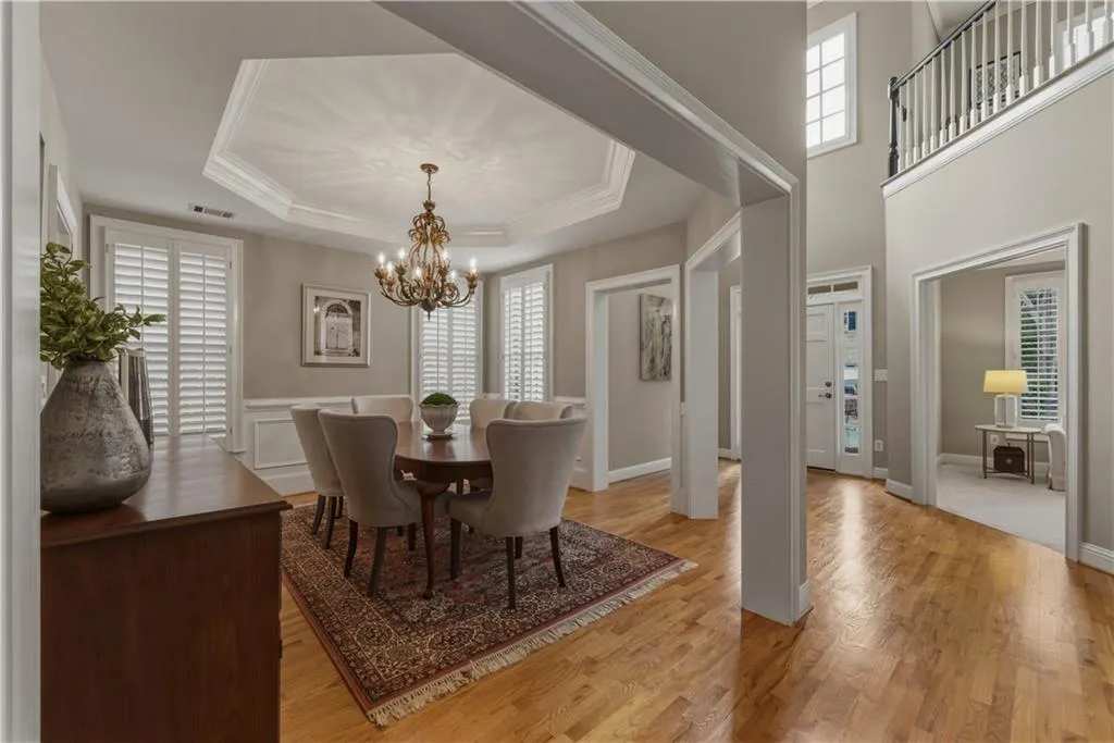 3212 Windsor Lake Drive Ne, Atlanta, Georgia 30319, 4 Bedrooms Bedrooms, 0 ,3 BathroomsBathrooms,Residential,Sold,3212 Windsor Lake Drive Ne,7732676