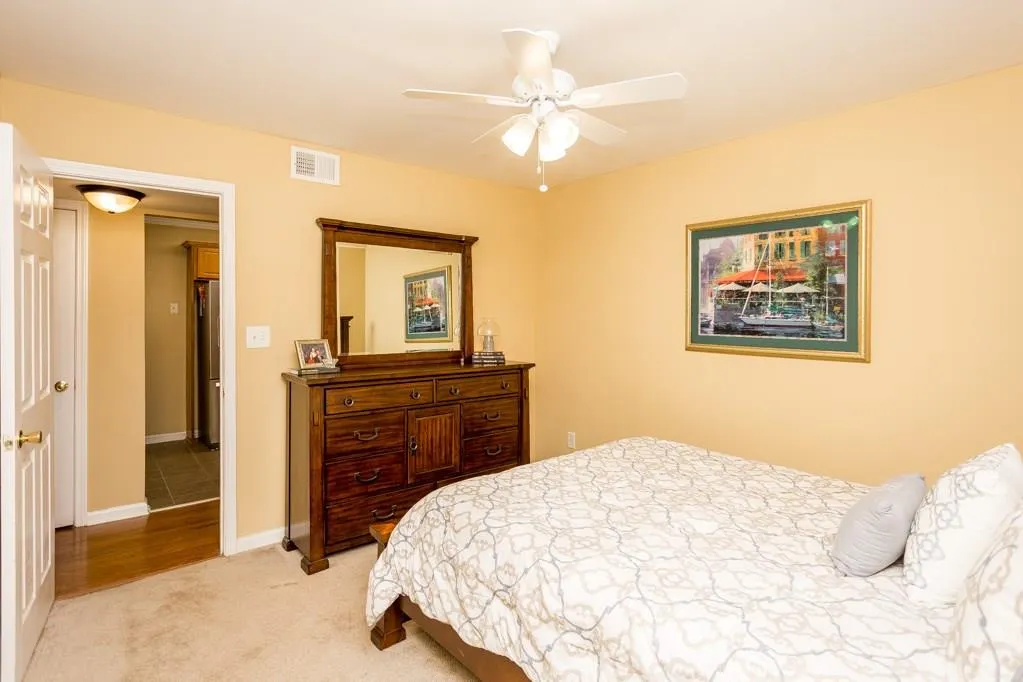 1807 Brighton Point, Atlanta, Georgia 30328, 3 Bedrooms Bedrooms, ,2 BathroomsBathrooms,Residential,Sold,1807 Brighton Point,5987109