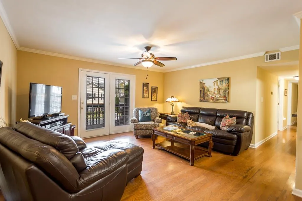 1807 Brighton Point, Atlanta, Georgia 30328, 3 Bedrooms Bedrooms, ,2 BathroomsBathrooms,Residential,Sold,1807 Brighton Point,5987109