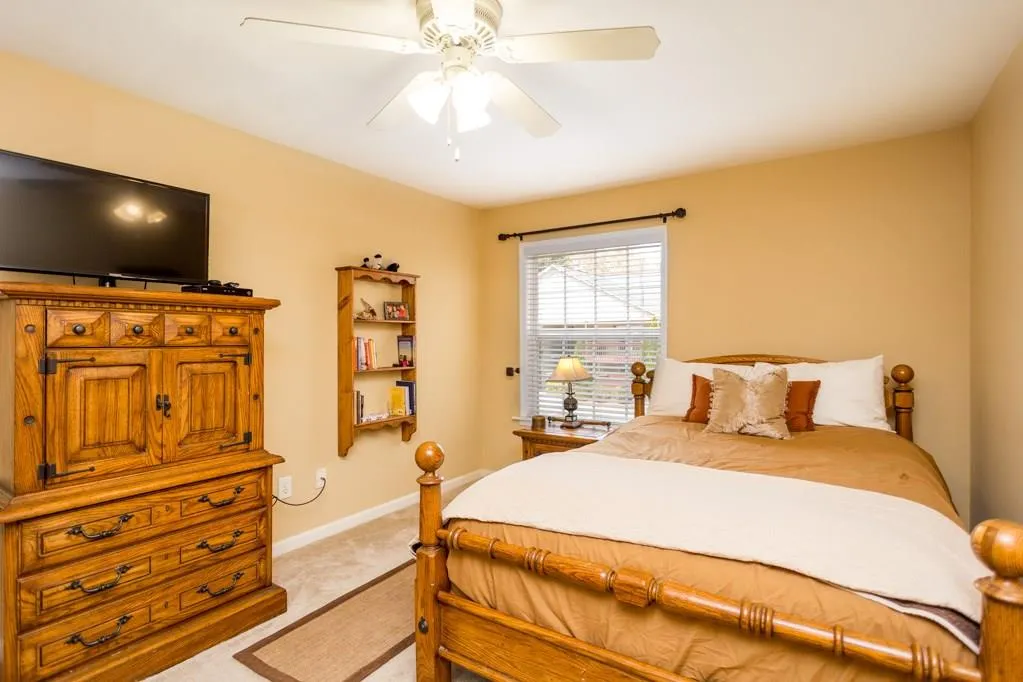 1807 Brighton Point, Atlanta, Georgia 30328, 3 Bedrooms Bedrooms, ,2 BathroomsBathrooms,Residential,Sold,1807 Brighton Point,5987109