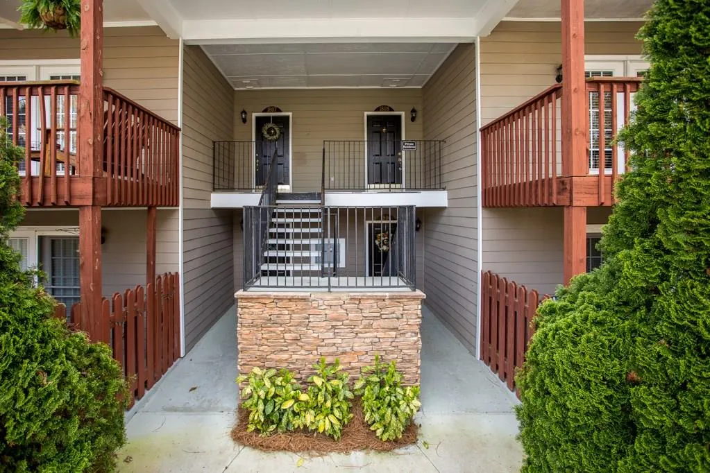 1807 Brighton Point, Atlanta, Georgia 30328, 3 Bedrooms Bedrooms, ,2 BathroomsBathrooms,Residential,Sold,1807 Brighton Point,5987109