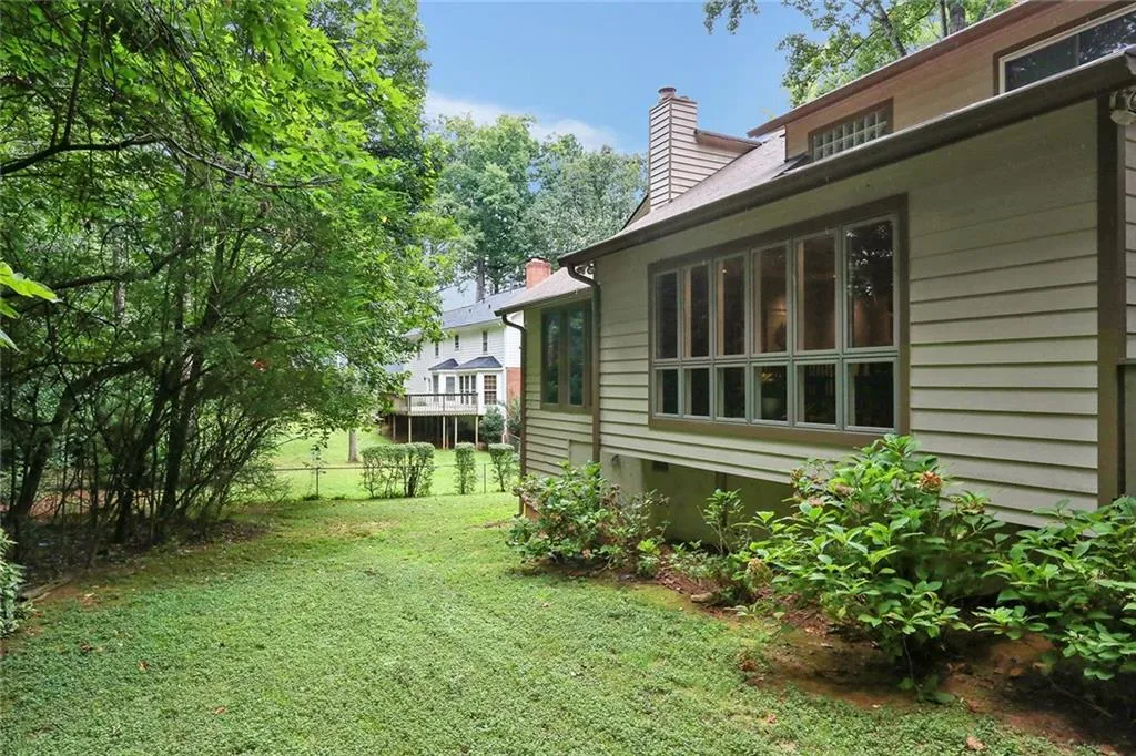 495 Tahoma Drive, Sandy Springs, Georgia 30350, 4 Bedrooms Bedrooms, ,3 BathroomsBathrooms,Residential,Sold,495 Tahoma Drive,5902281