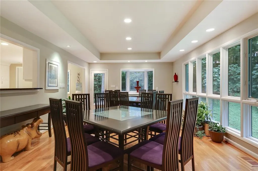 495 Tahoma Drive, Sandy Springs, Georgia 30350, 4 Bedrooms Bedrooms, ,3 BathroomsBathrooms,Residential,Sold,495 Tahoma Drive,5902281