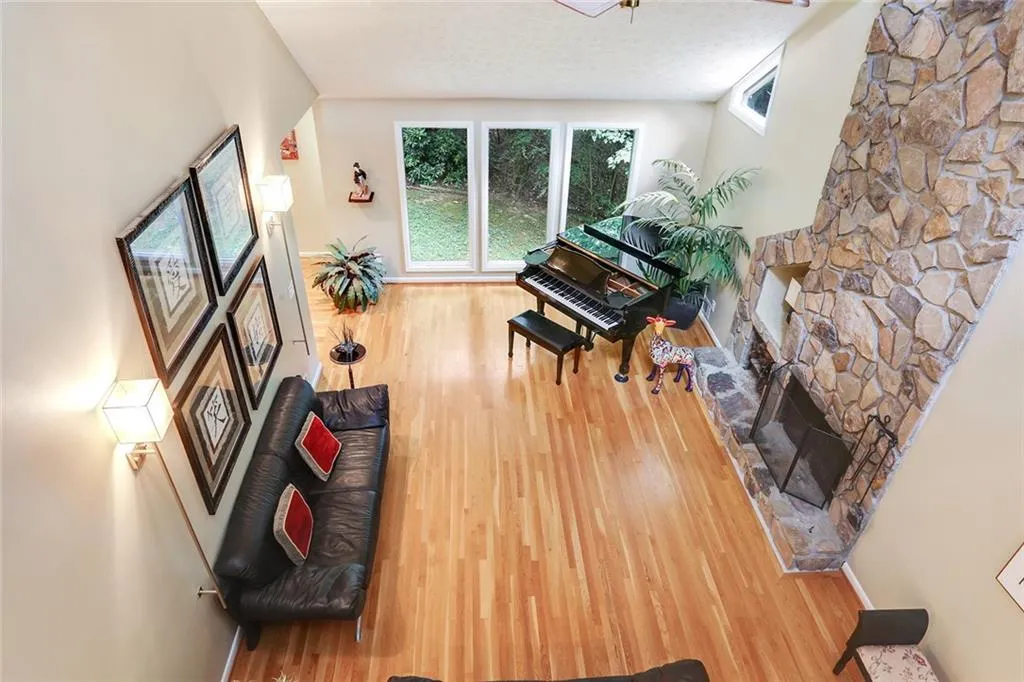 495 Tahoma Drive, Sandy Springs, Georgia 30350, 4 Bedrooms Bedrooms, ,3 BathroomsBathrooms,Residential,Sold,495 Tahoma Drive,5902281