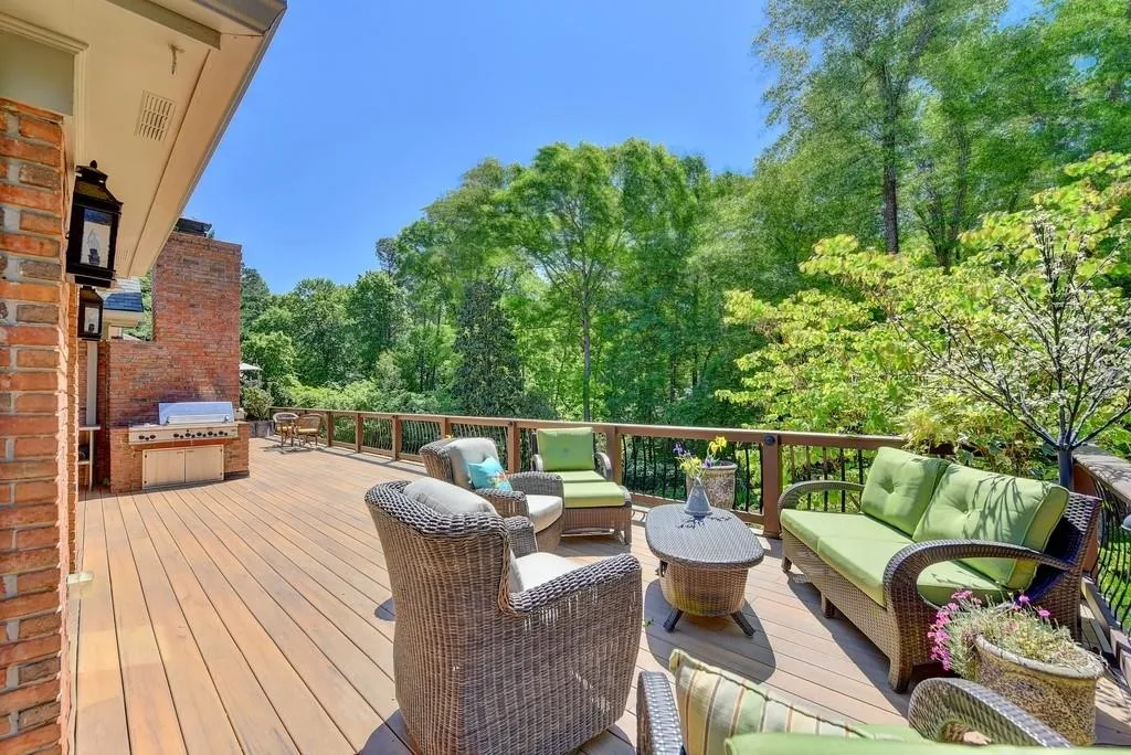 2005 Old Dominion Road, Atlanta, Georgia 30350, 5 Bedrooms Bedrooms, ,5 BathroomsBathrooms,Residential,Sold,2005 Old Dominion Road,6710138