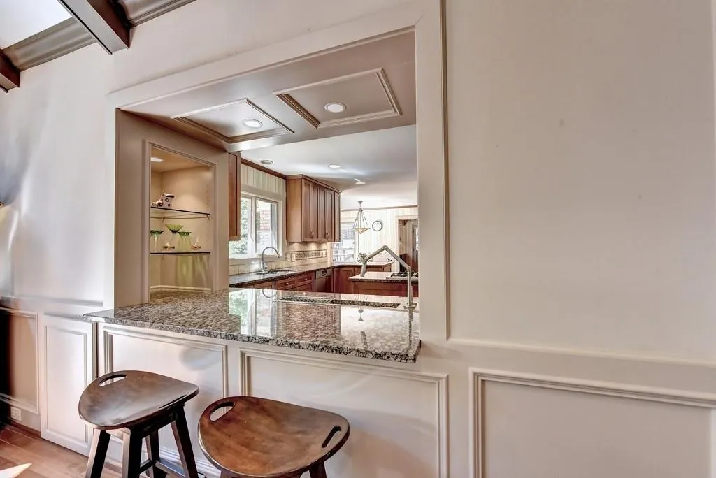 2005 Old Dominion Road, Atlanta, Georgia 30350, 5 Bedrooms Bedrooms, ,5 BathroomsBathrooms,Residential,Sold,2005 Old Dominion Road,6710138