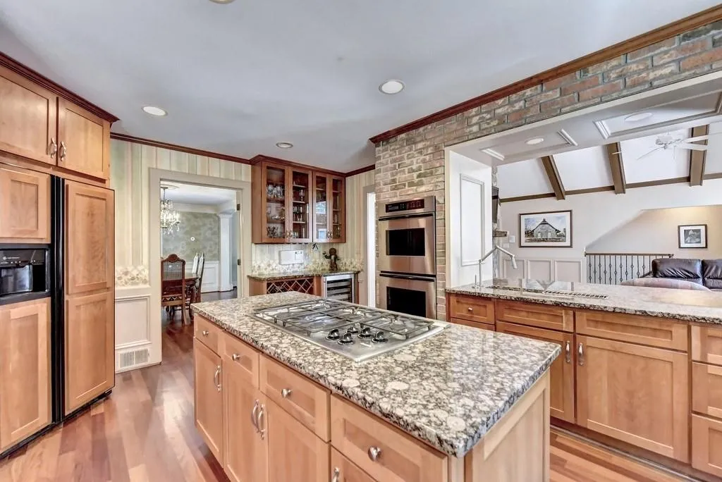 2005 Old Dominion Road, Atlanta, Georgia 30350, 5 Bedrooms Bedrooms, ,5 BathroomsBathrooms,Residential,Sold,2005 Old Dominion Road,6710138