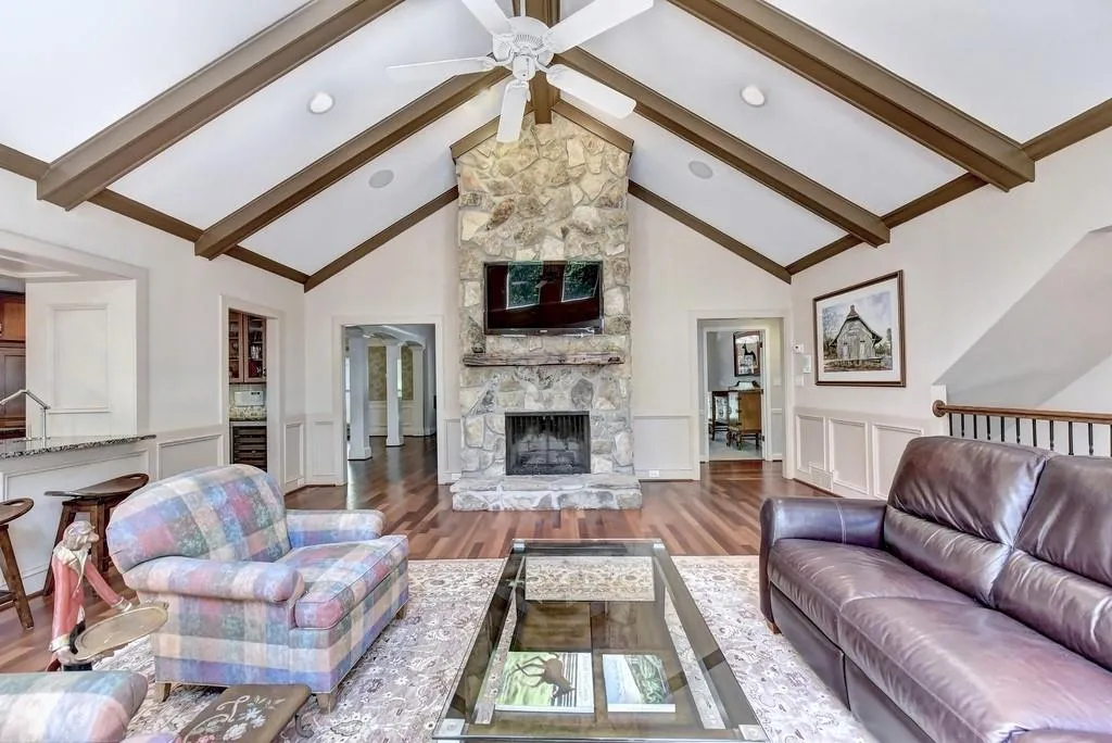 2005 Old Dominion Road, Atlanta, Georgia 30350, 5 Bedrooms Bedrooms, ,5 BathroomsBathrooms,Residential,Sold,2005 Old Dominion Road,6710138