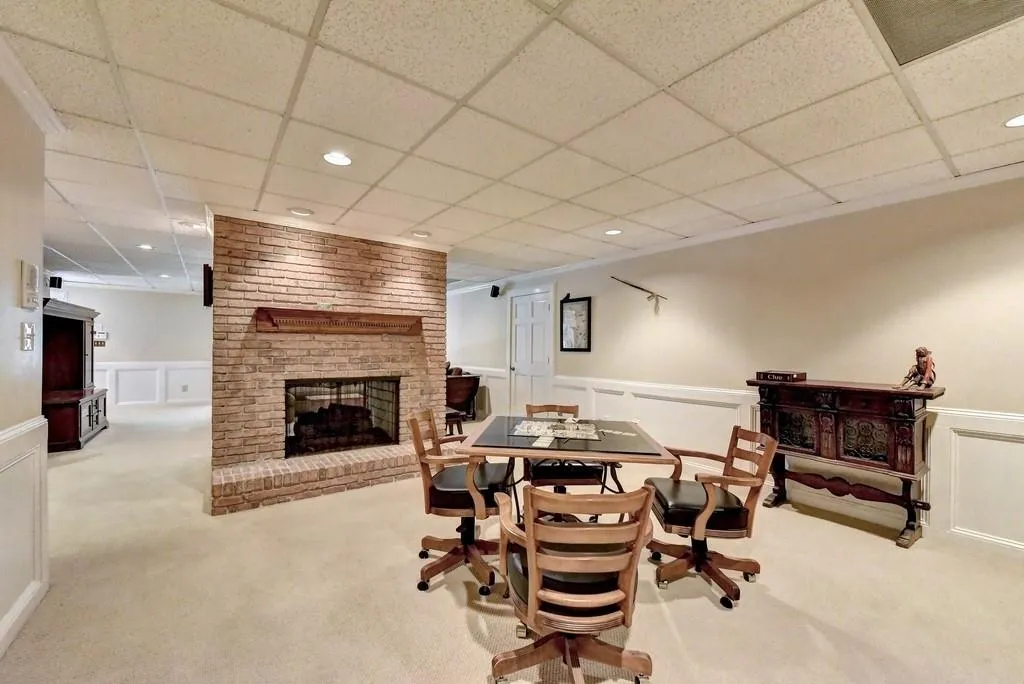 2005 Old Dominion Road, Atlanta, Georgia 30350, 5 Bedrooms Bedrooms, ,5 BathroomsBathrooms,Residential,Sold,2005 Old Dominion Road,6710138