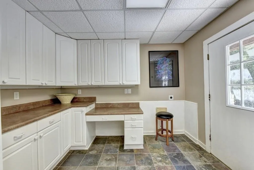 2005 Old Dominion Road, Atlanta, Georgia 30350, 5 Bedrooms Bedrooms, ,5 BathroomsBathrooms,Residential,Sold,2005 Old Dominion Road,6710138