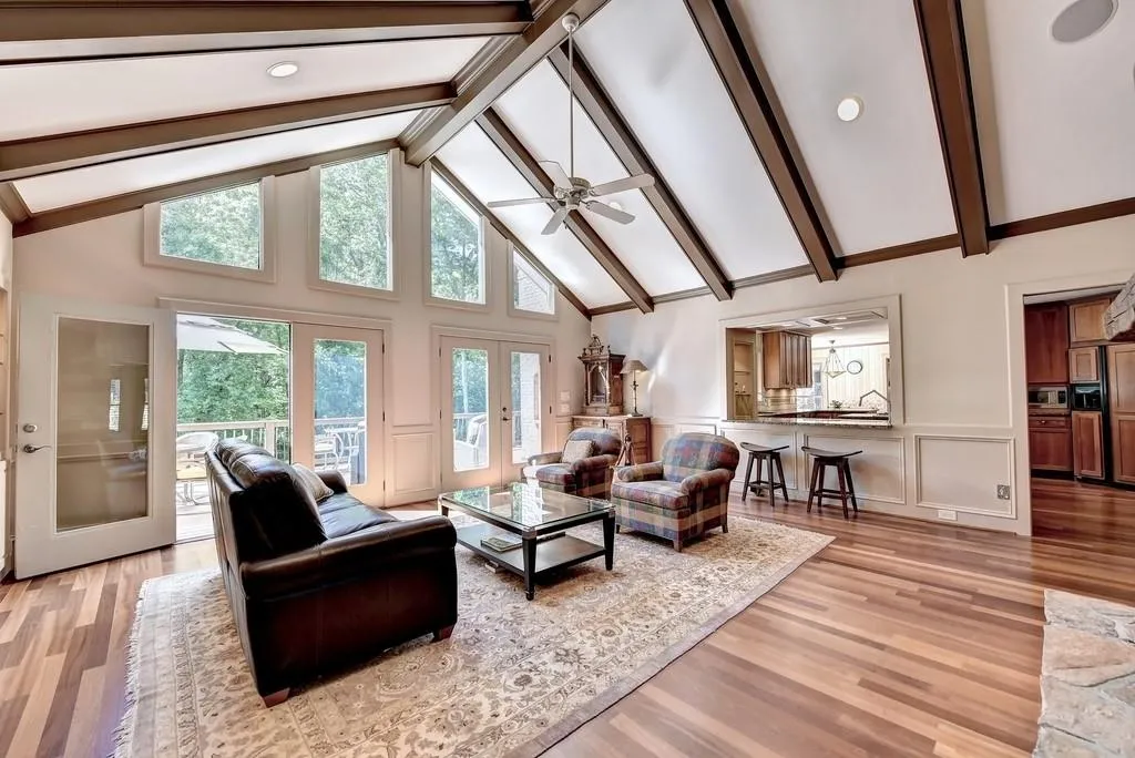 2005 Old Dominion Road, Atlanta, Georgia 30350, 5 Bedrooms Bedrooms, ,5 BathroomsBathrooms,Residential,Sold,2005 Old Dominion Road,6710138