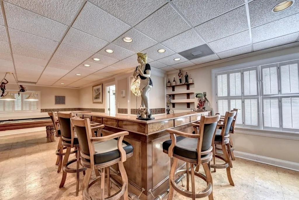 2005 Old Dominion Road, Atlanta, Georgia 30350, 5 Bedrooms Bedrooms, ,5 BathroomsBathrooms,Residential,Sold,2005 Old Dominion Road,6710138