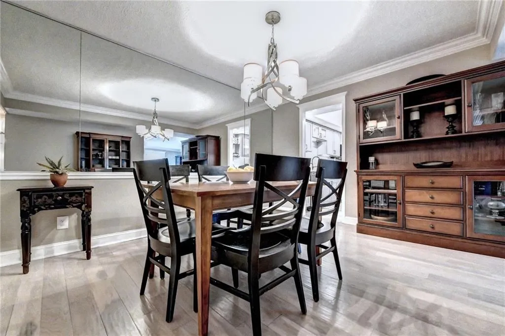 6851 Roswell Road Unit K15, Atlanta, Georgia 30328, 3 Bedrooms Bedrooms, ,2 BathroomsBathrooms,Residential,Sold,6851 Roswell Road Unit K15,7061312