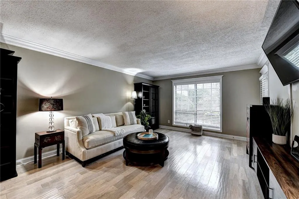 6851 Roswell Road Unit K15, Atlanta, Georgia 30328, 3 Bedrooms Bedrooms, ,2 BathroomsBathrooms,Residential,Sold,6851 Roswell Road Unit K15,7061312