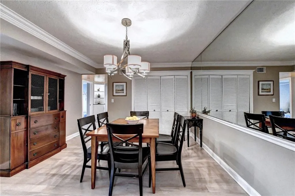 6851 Roswell Road Unit K15, Atlanta, Georgia 30328, 3 Bedrooms Bedrooms, ,2 BathroomsBathrooms,Residential,Sold,6851 Roswell Road Unit K15,7061312