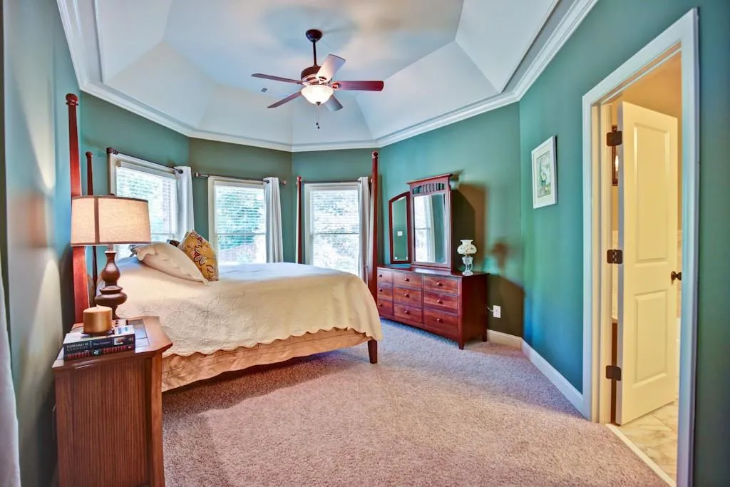 6118 Harleston Road Ne, Sandy Springs, Georgia 30328, 6 Bedrooms Bedrooms, ,5 BathroomsBathrooms,Residential,Sold,6118 Harleston Road Ne,5742424