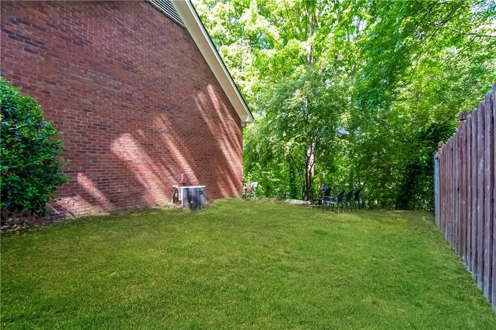 7155 Roswell Road Unit 59, Atlanta, Georgia 30328, 3 Bedrooms Bedrooms, ,2 BathroomsBathrooms,Residential,Sold,7155 Roswell Road Unit 59,6871952